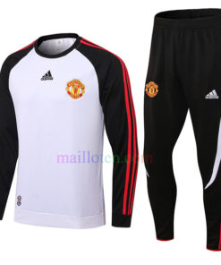 Manchester United Pullover Kit 2022/23