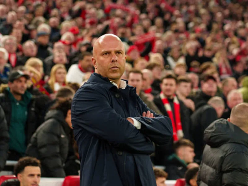 Liverpool coach Arne Slot on the pitch
