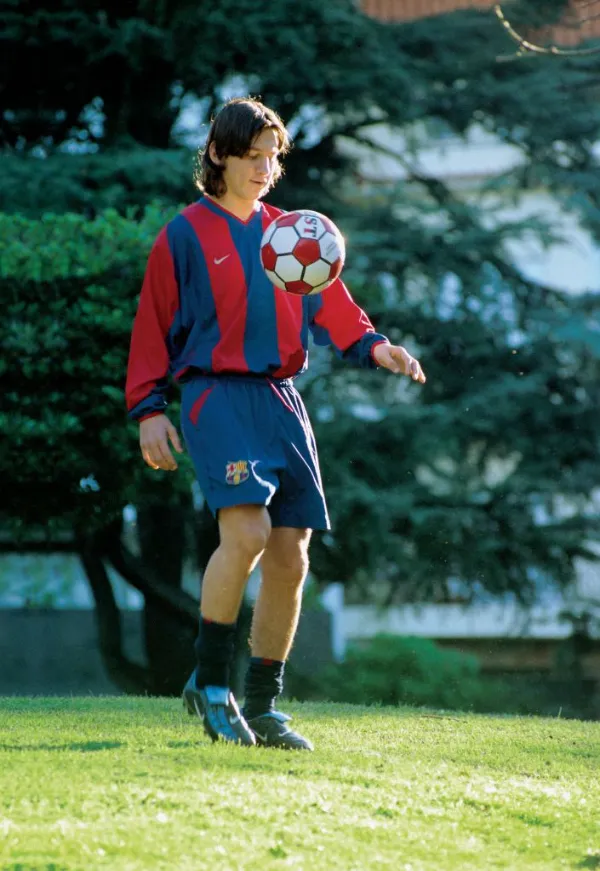 why people love messi-photo of junior messi