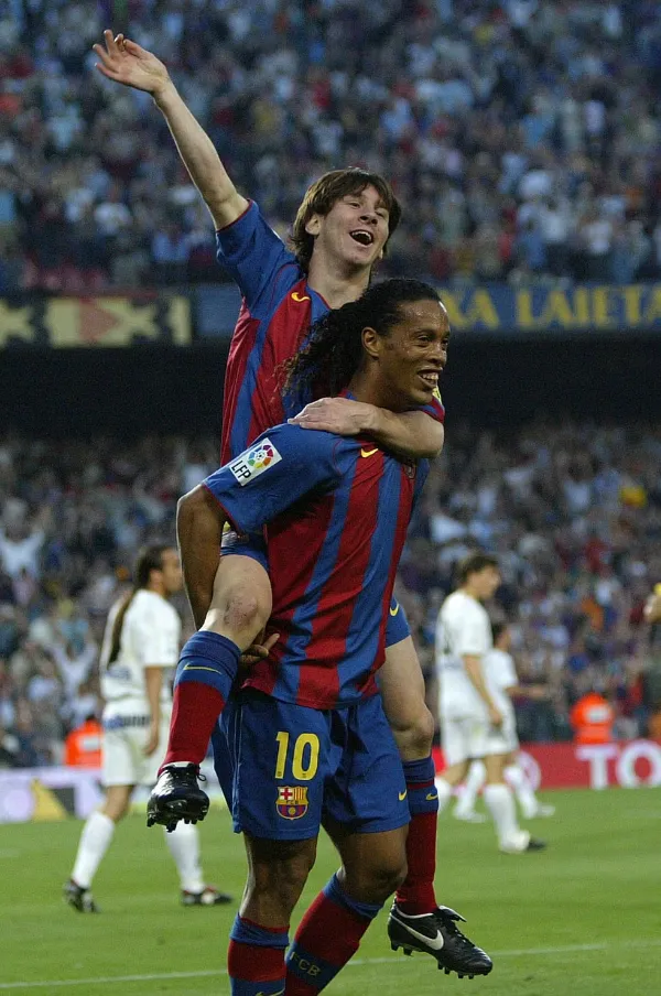 why people love messi-photo of messi when he in barcelona
