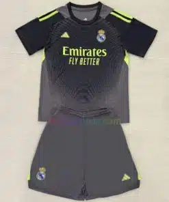 Real Madrid Goalkeeper Kit Kids 2025/26