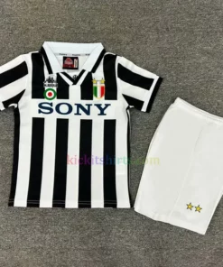 Juventus Home Kit Kids 1995/96