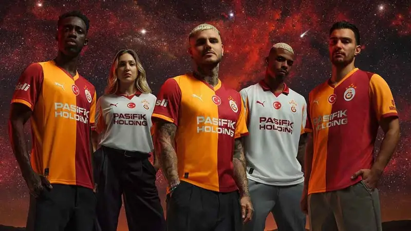 galatasaray home & away kit 202526